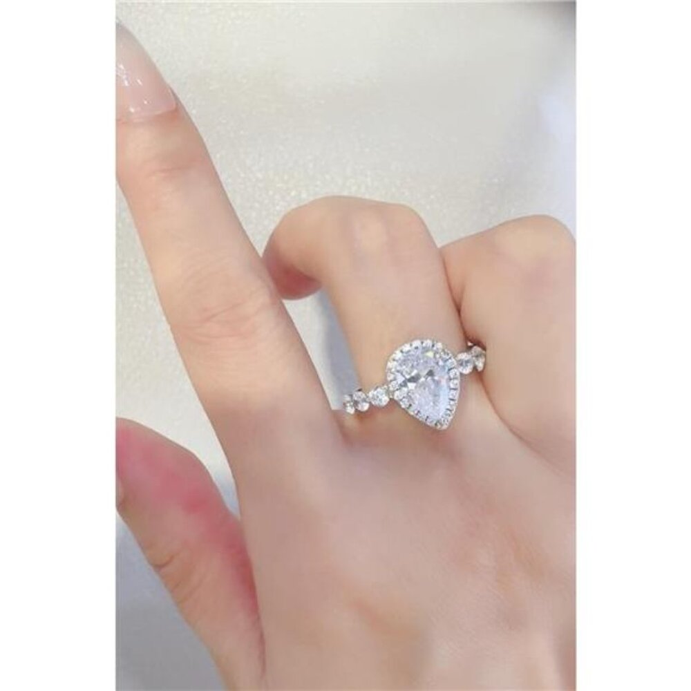 2 Carat Moissanite 925 Sterling Silver Ring